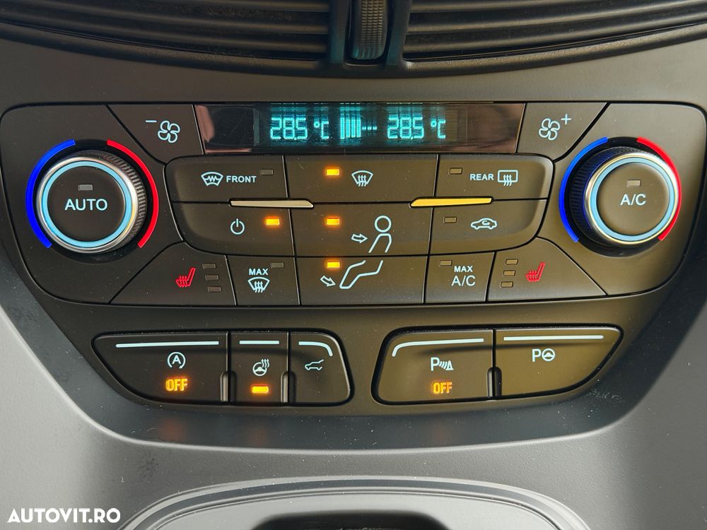 Ford Kuga 2.0 TDCi Powershift 4WD Titanium - 16