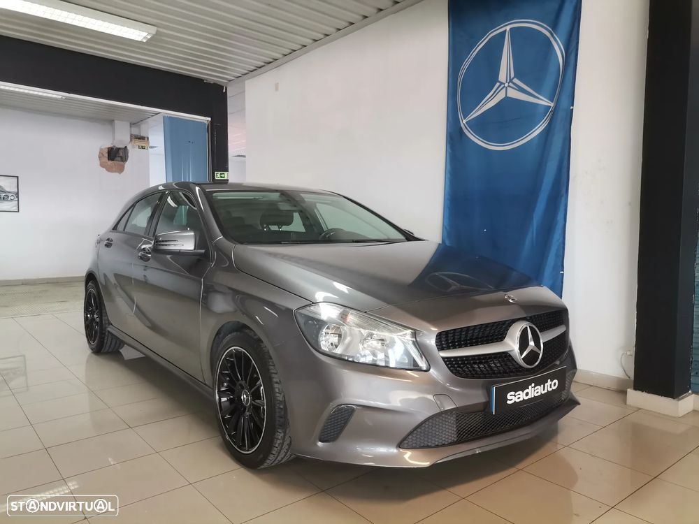 Mercedes-Benz A 180 - 1