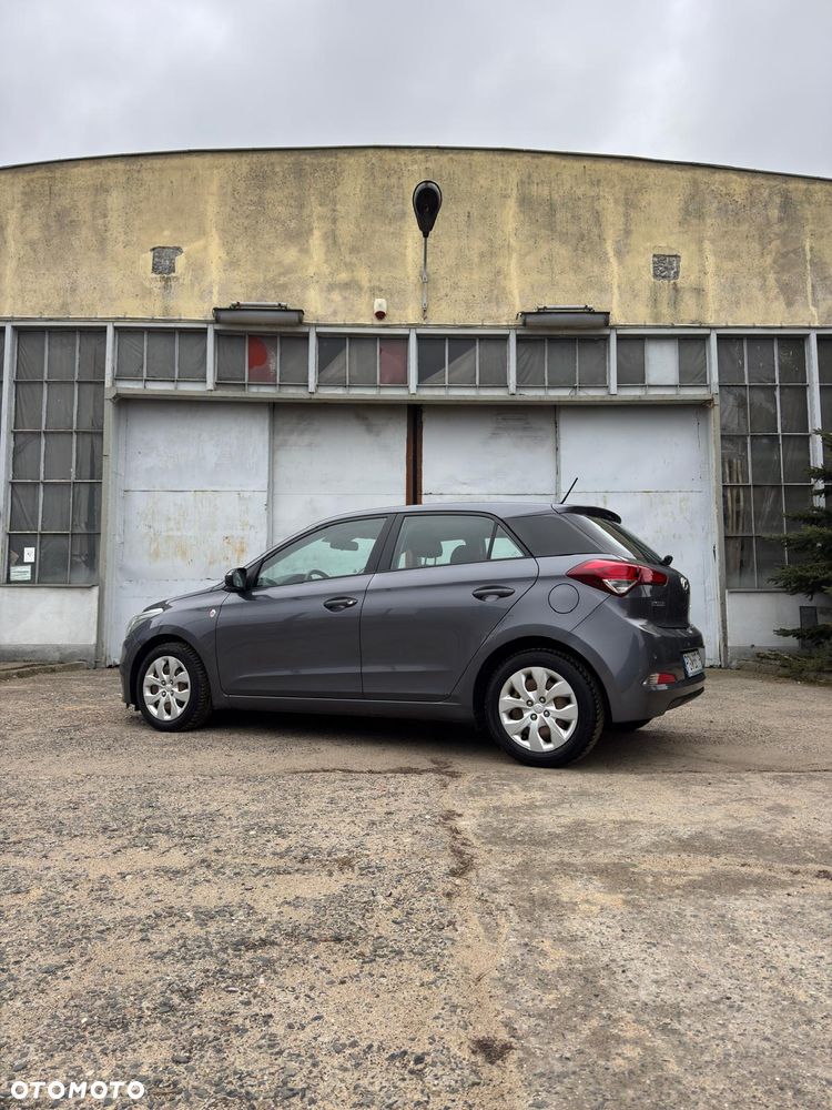 Hyundai i20 1.1 CRDi - 9