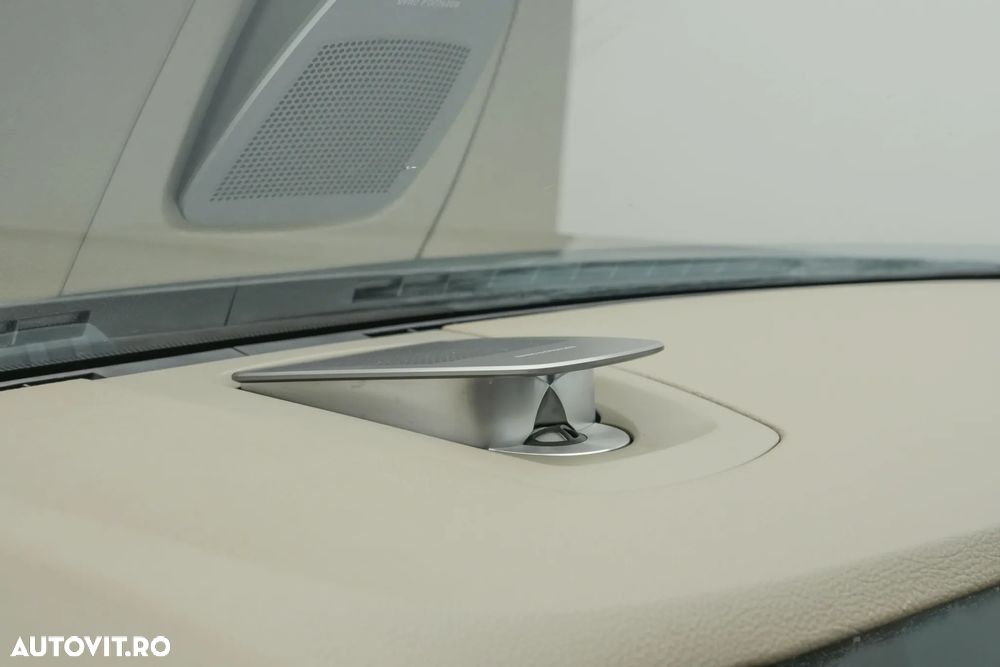 BMW Seria 5 535d xDrive AT - 23