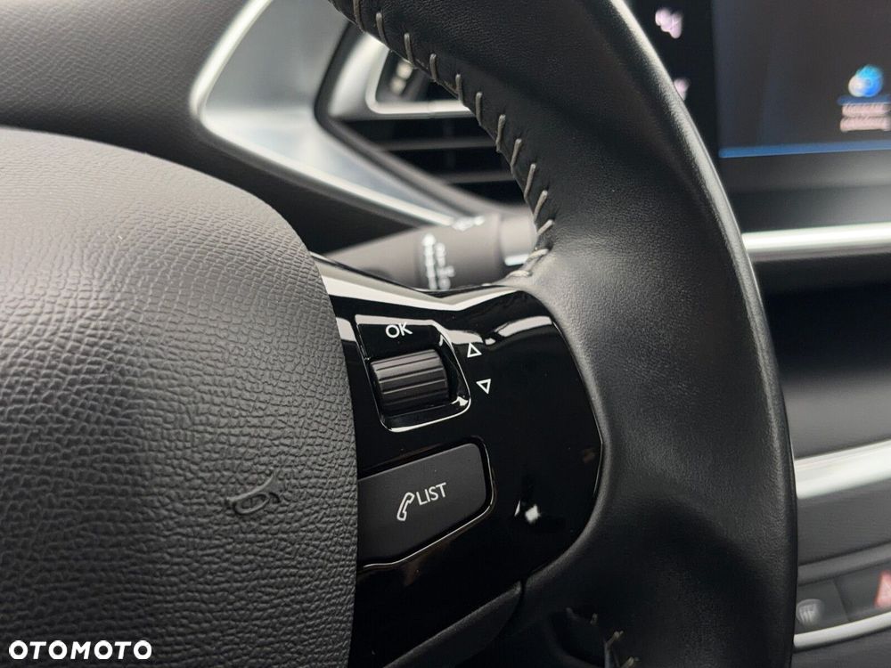 Peugeot 308 1.5 BlueHDi Active S&S - 19