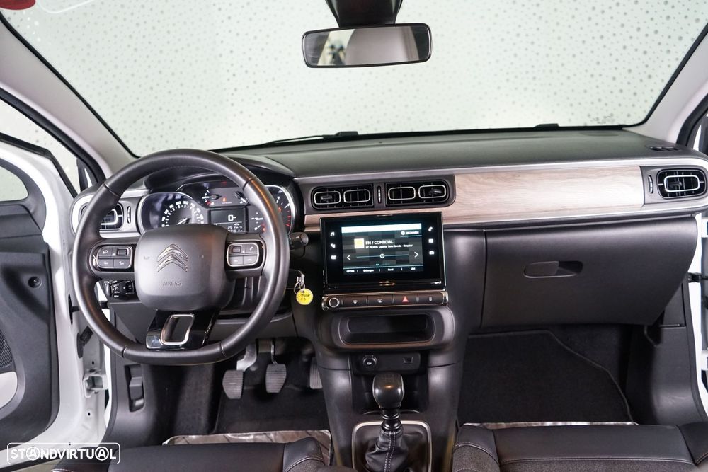 Citroën C3 1.2 PureTech Shine - 16