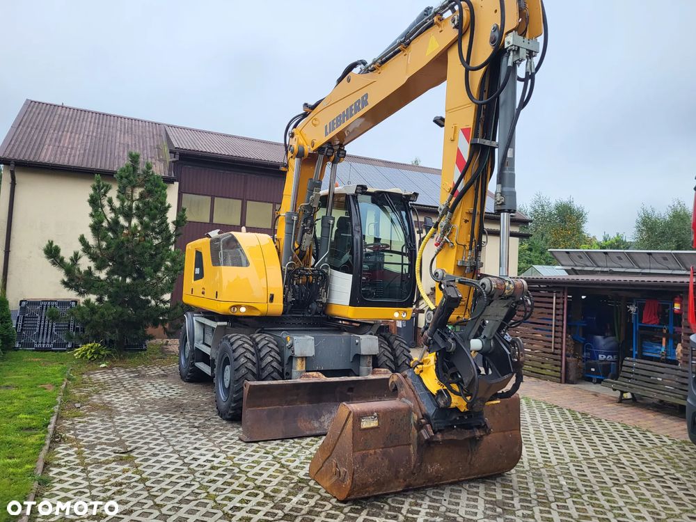 Liebherr A918 - 7