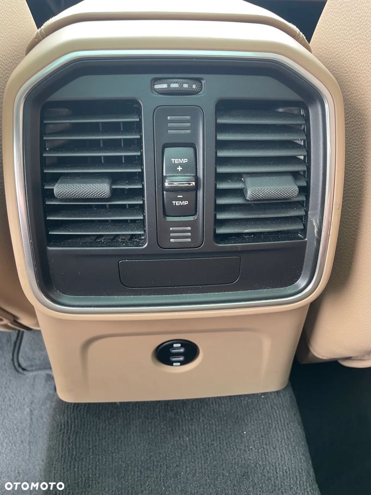 Porsche Macan Standard - 22