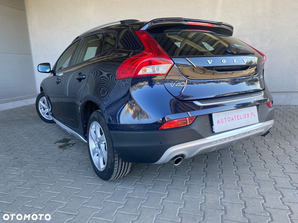 Volvo V40 Cross Country T3 Drive-E Base - 11