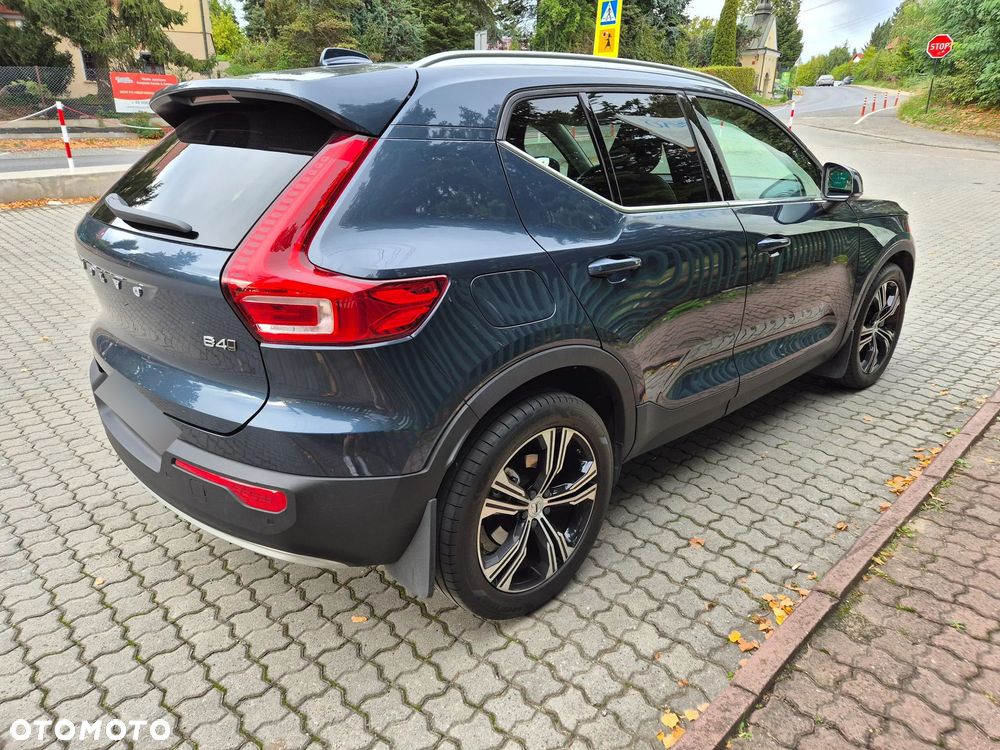 Volvo XC 40 B4 B AWD Inscription - 7
