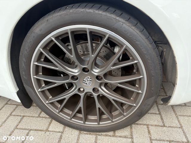 Porsche 911 Carrera PDK - 10