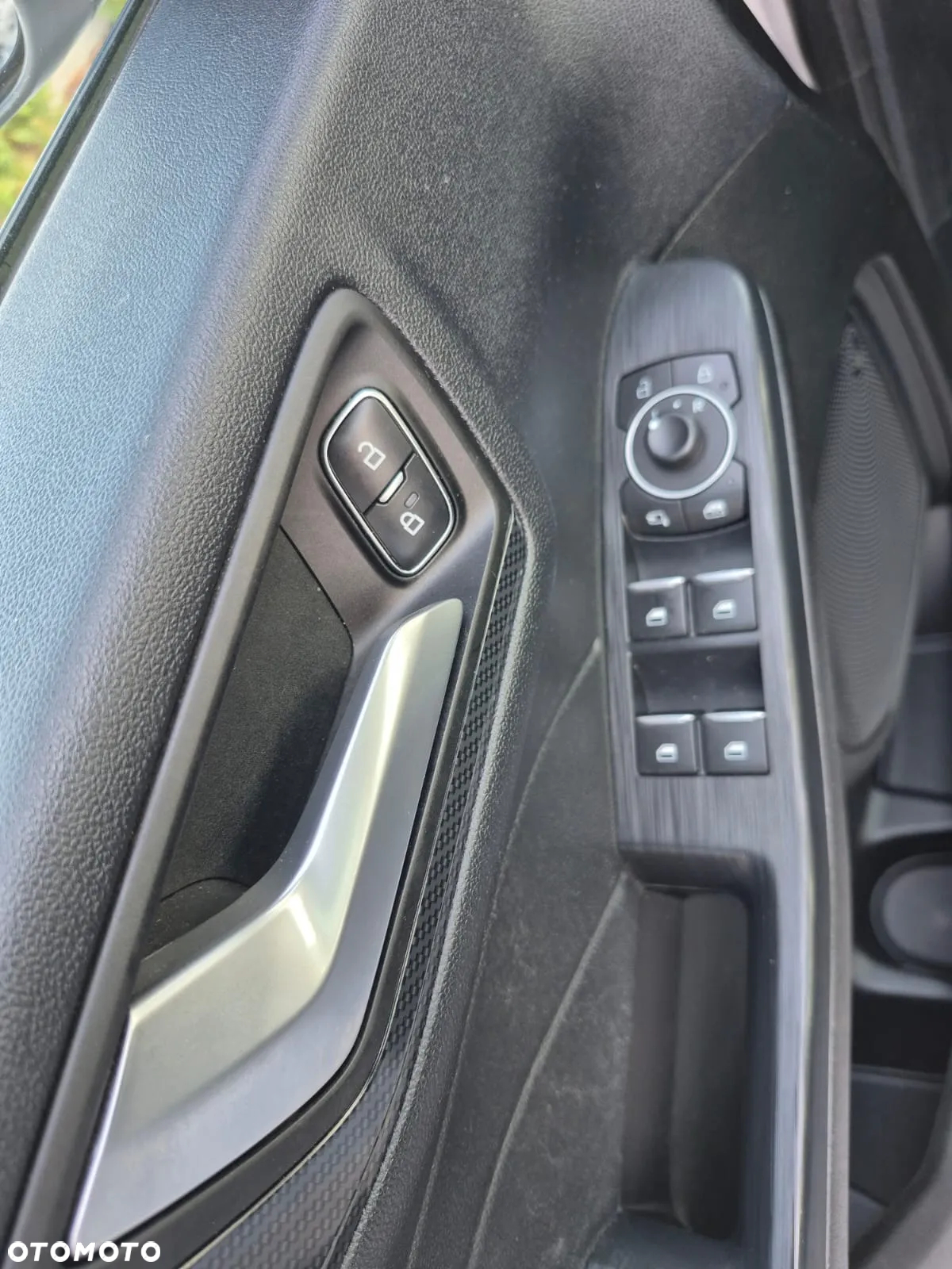 Ford Kuga 2.5 FHEV FWD ST-Line - 29