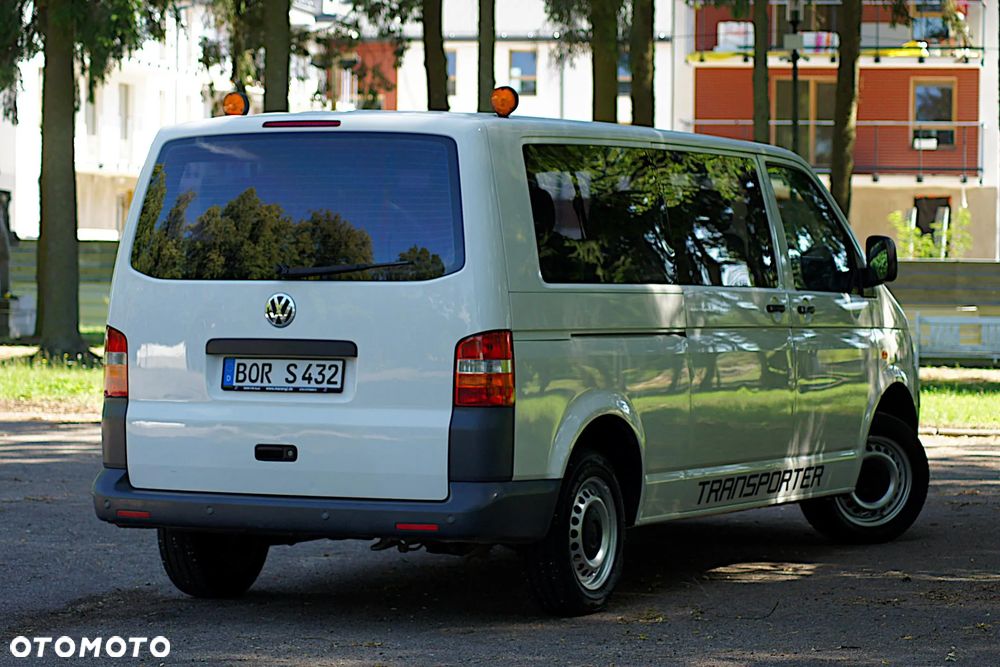 Volkswagen Transporter Caravelle Lang Trendline - 23