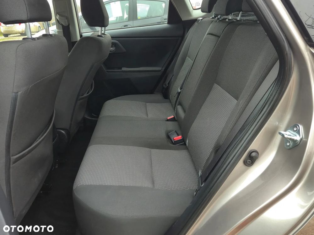 Toyota Auris 1.6 Executive - 32