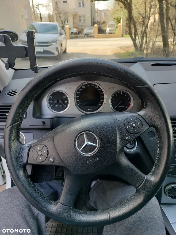 Mercedes-Benz Klasa C 180 Kompressor Avantgarde - 16