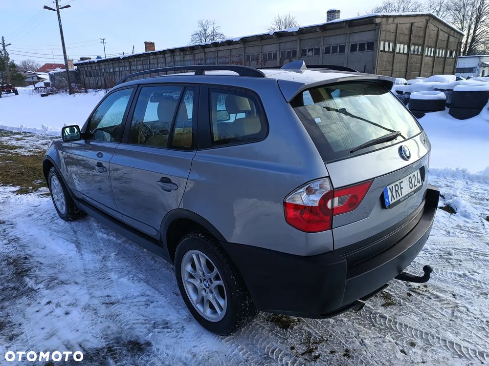 BMW X3 2.0i - 12