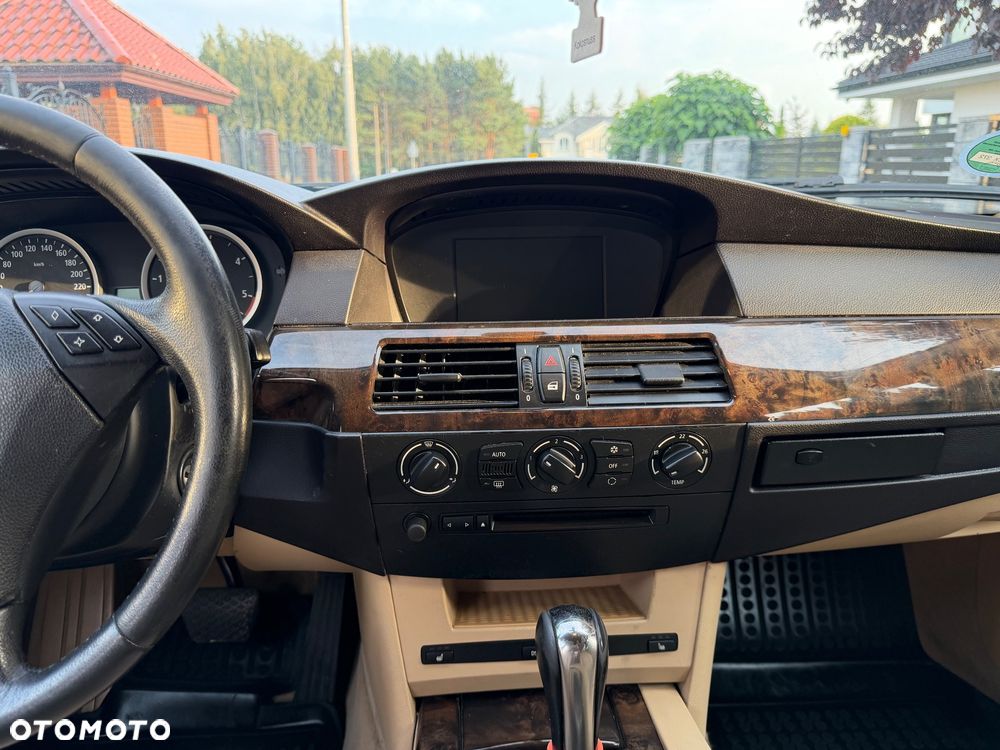 BMW Seria 5 - 28