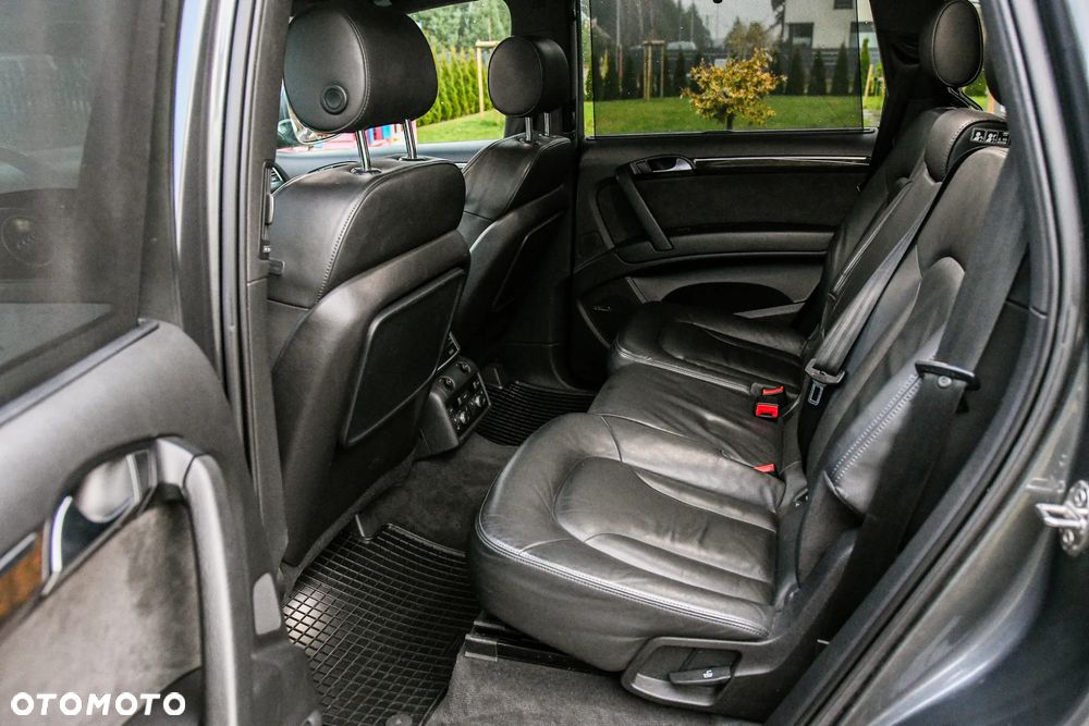 Audi Q7 - 15