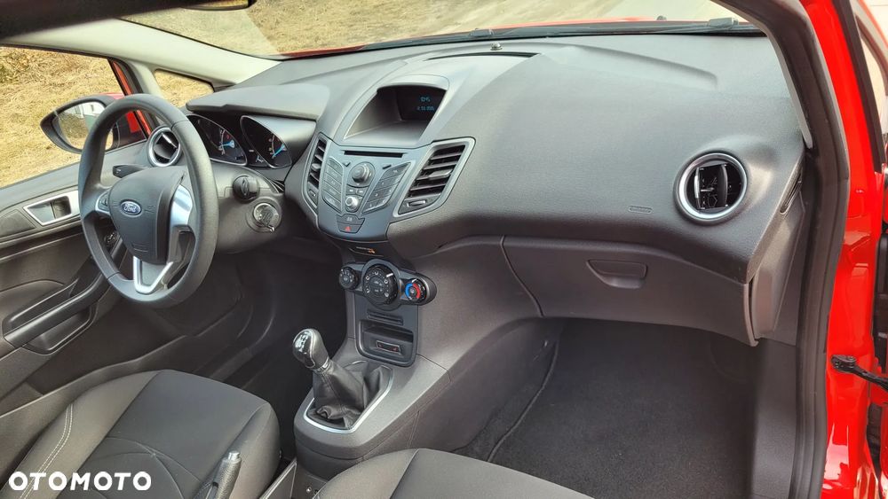 Ford Fiesta 1.25 Ambiente - 31
