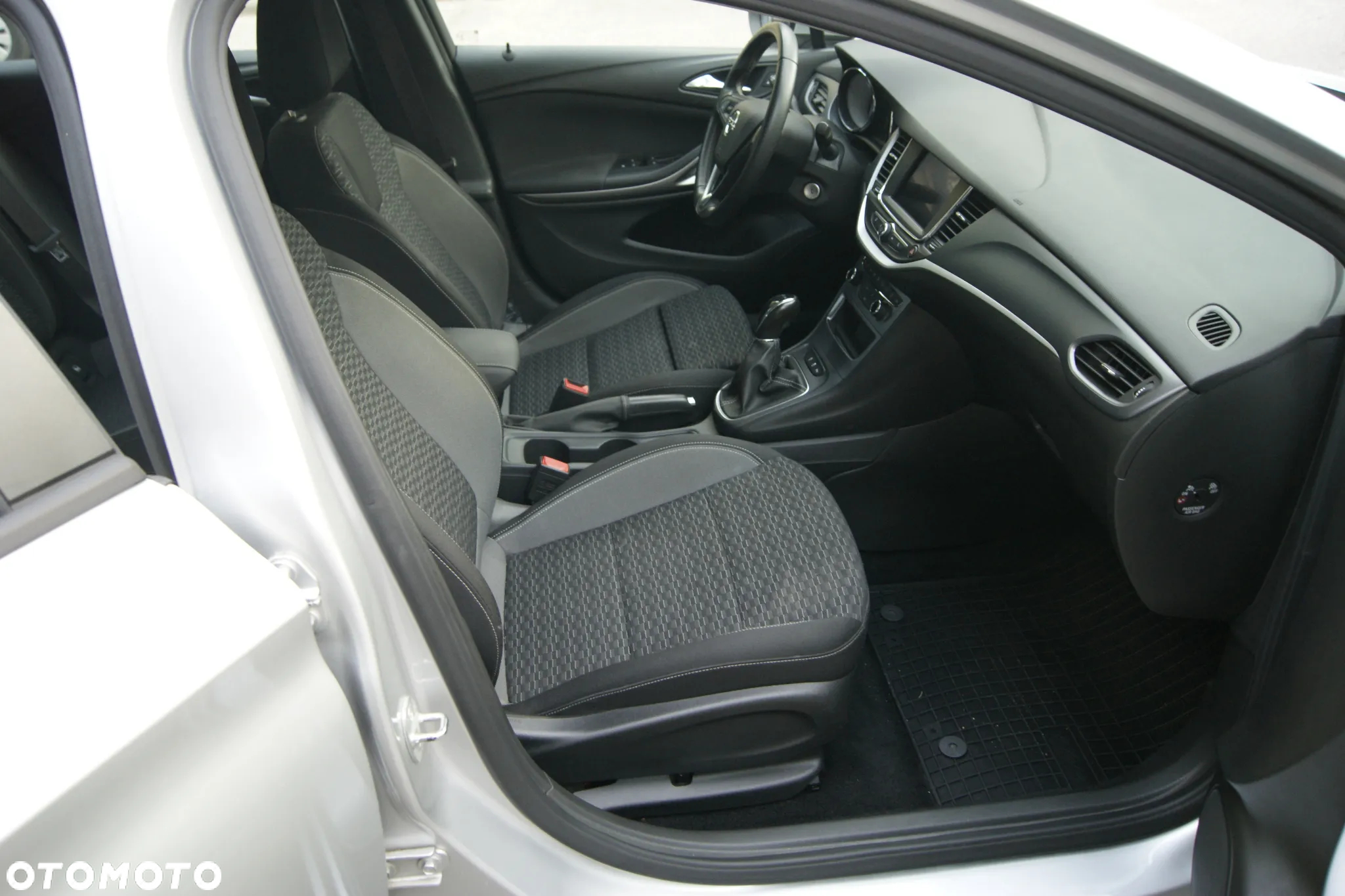 Opel Astra V 1.5 CDTI Edition S&S - 8