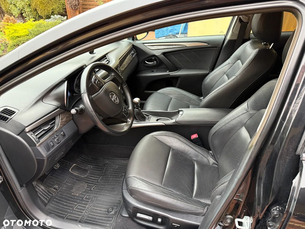 Toyota Avensis 2.0 D-4D Prestige - 15