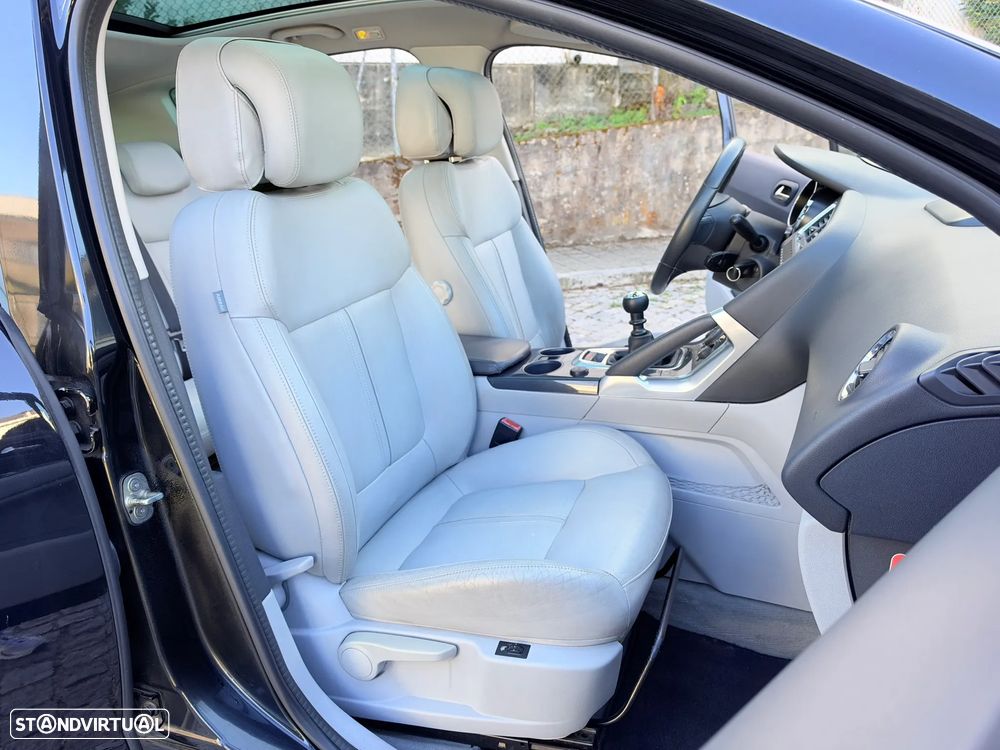 Peugeot 3008 1.6 HDi Executive - 30