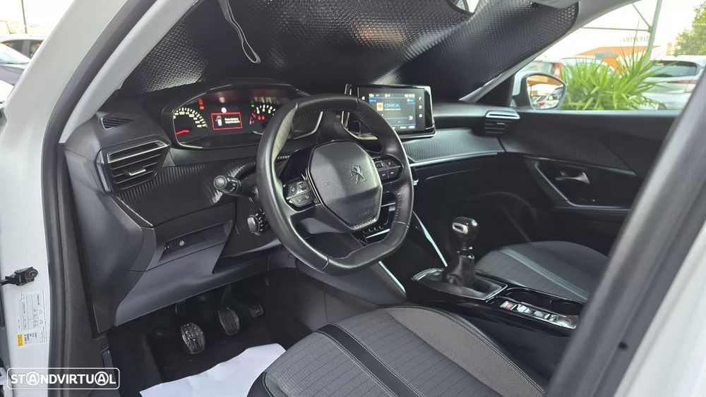 Peugeot 2008 1.2 PureTech Allure Pack - 12