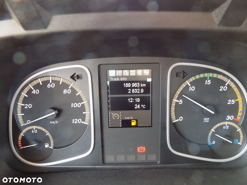 Mercedes-Benz ATEGO 1523 KONTENER 6,00m - 13
