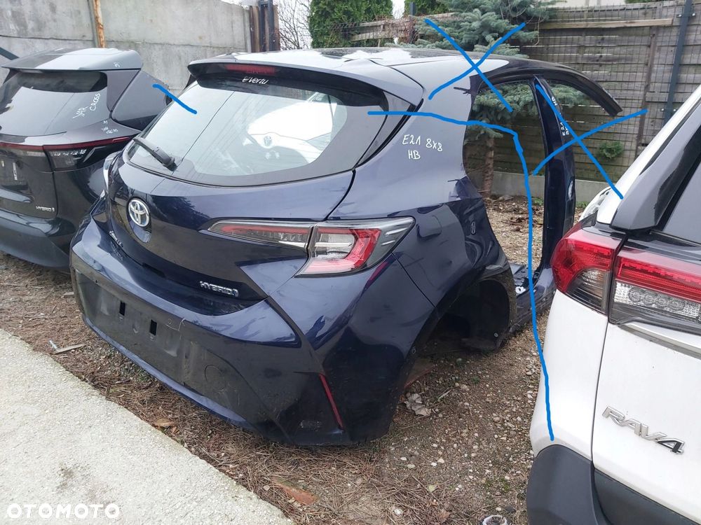 TOYOTA Corolla E21 klapa zderzak lampa tył błotnik wanna ćwiartka HB - 3