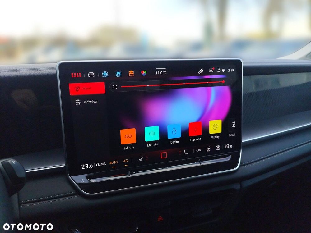 Volkswagen Tayron 1.5 eTSI mHEV Life Plus DSG - 33
