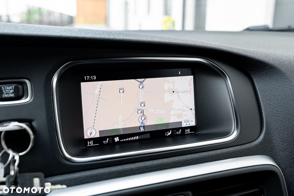 Volvo V40 D2 Geartronic RDesign - 34