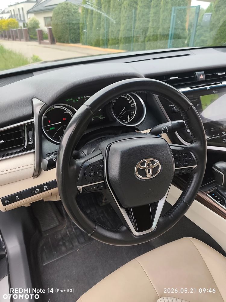 Toyota Camry 2.5 Hybrid Executive CVT - 22