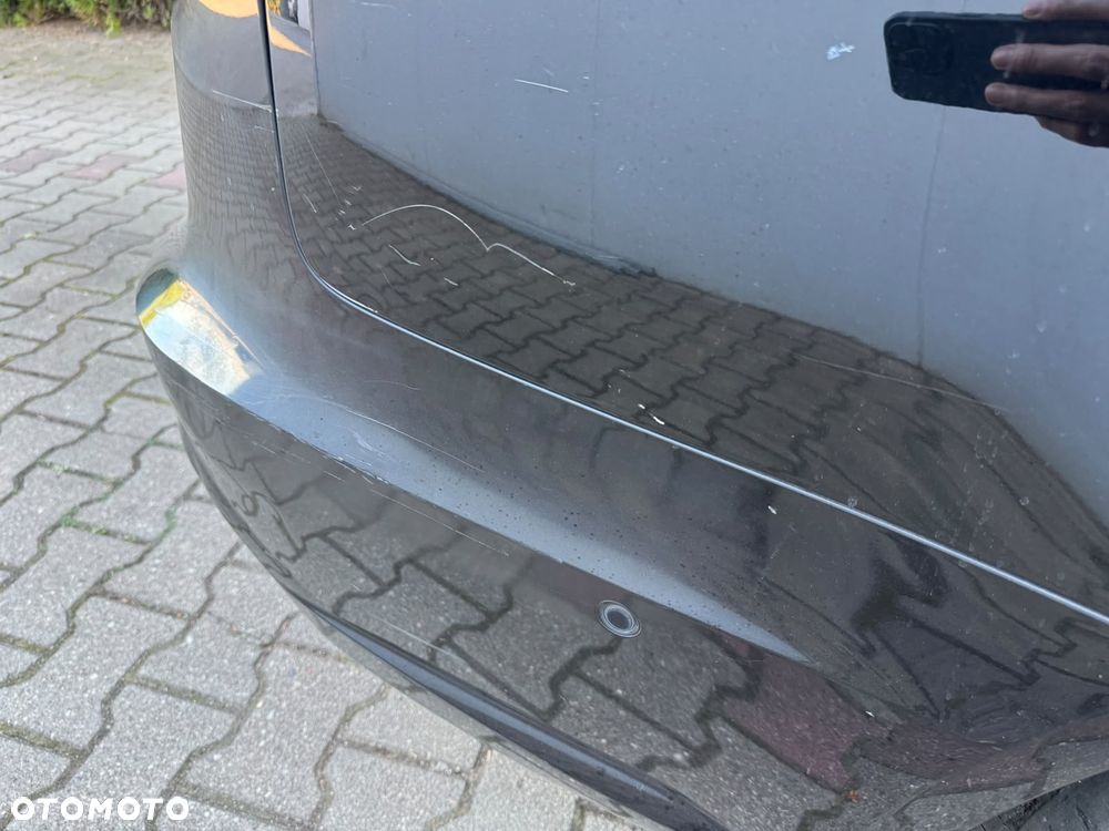 Audi A6 Avant 3.0 TDI S tronic - 23