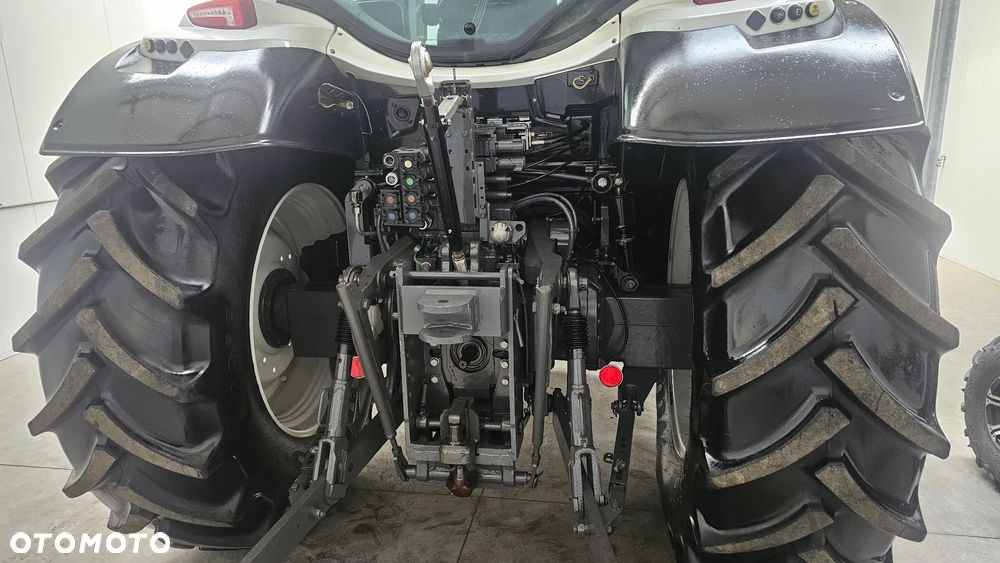 Valtra N134 Active  Ładowacz Quick  Transport  N104/N114e/N124/N134/N154e/N174 T133 T134 VERSU Ładowacz Quick 512 Vario Arion 530 john 6115M Case Maxxum Deutz 5120 - 6