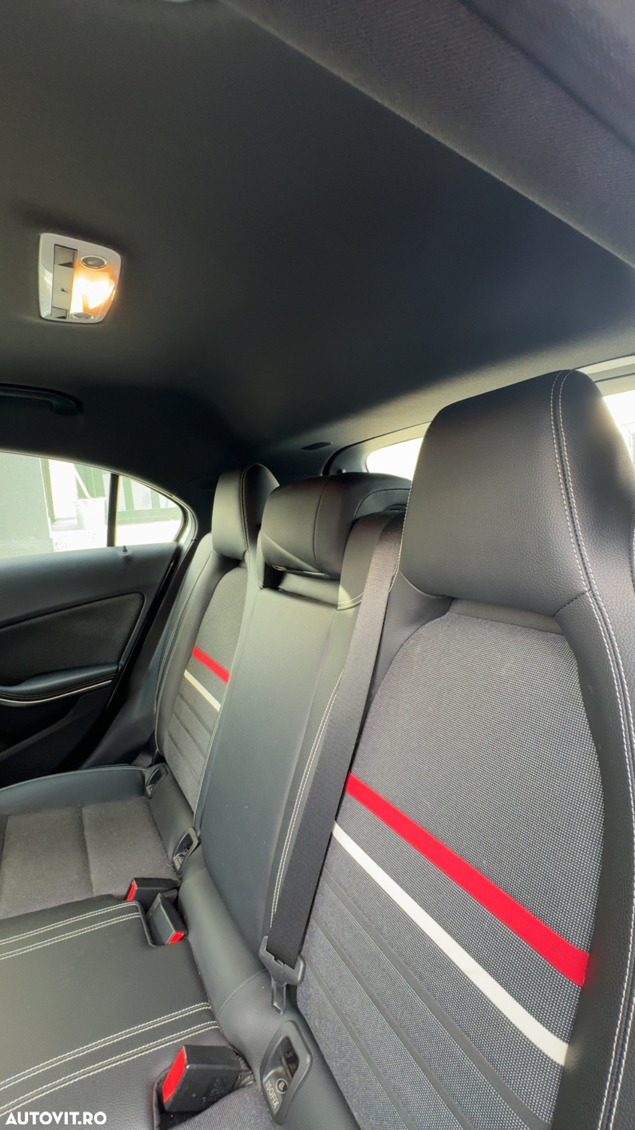 Mercedes-Benz A 180 (BlueEFFICIENCY) 7G-DCT - 13