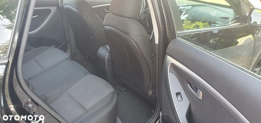 Hyundai i30 1.4 Trend - 13