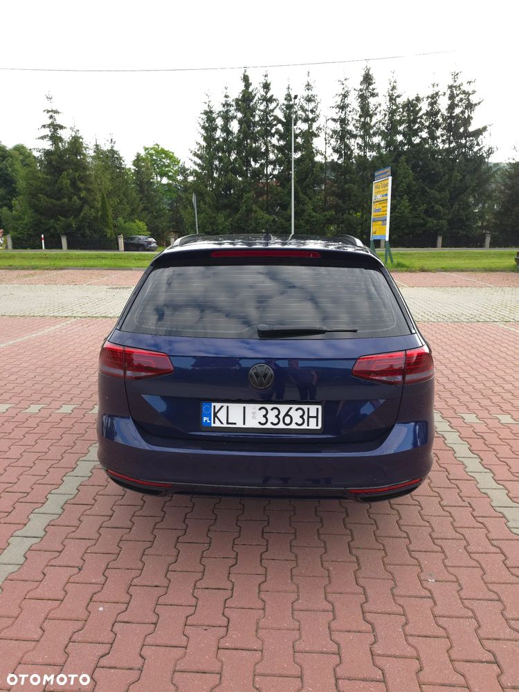 Volkswagen Passat 2.0 TDI SCR 4Mot DSG Comfortline - 6