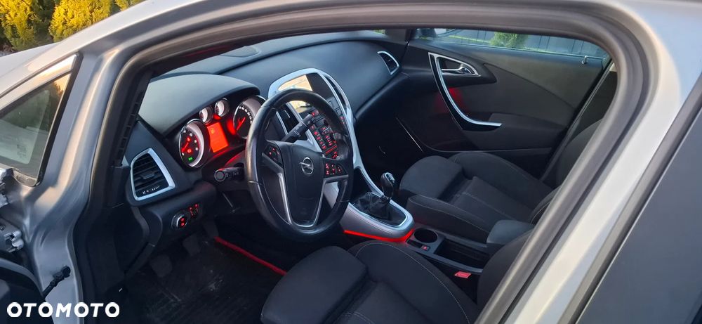 Opel Insignia 1.6 Turbo Cosmo - 3