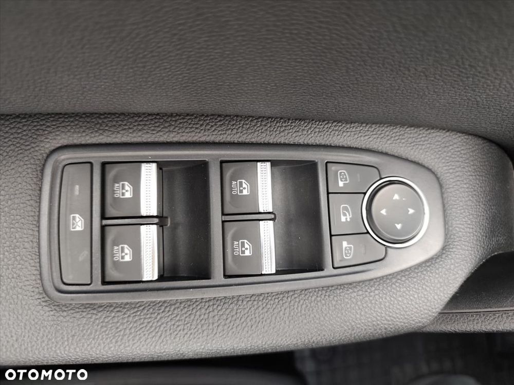 Renault Captur 1.0 TCe Techno - 13