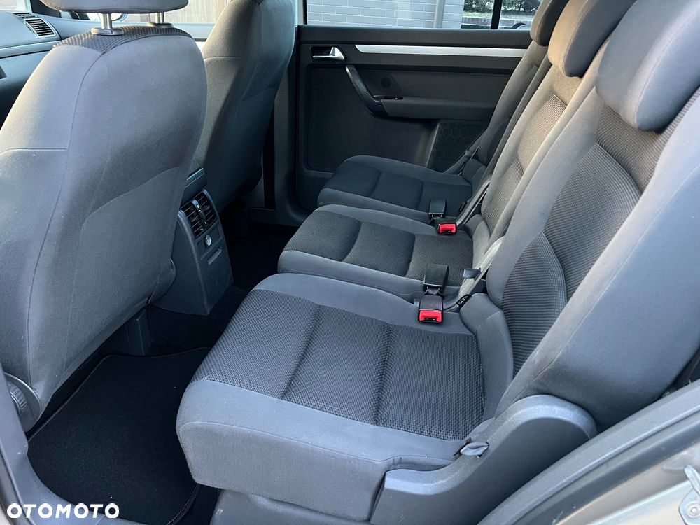 Volkswagen Touran 1.6 TDI DPF BlueMotion Technology Comfortline - 35