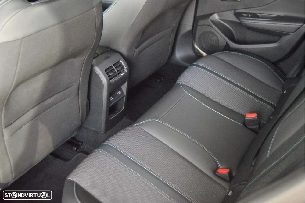 Peugeot 308 1.2 PureTech Allure - 8