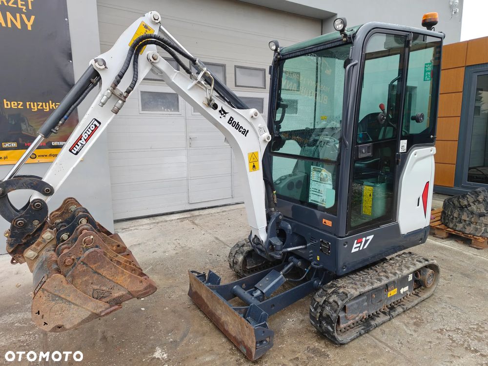 Bobcat E17 - 2