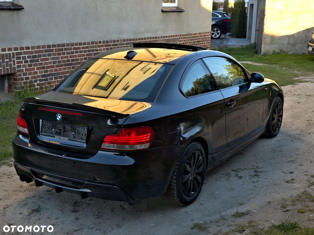 BMW Seria 1 120d DPF Edition Sport - 14