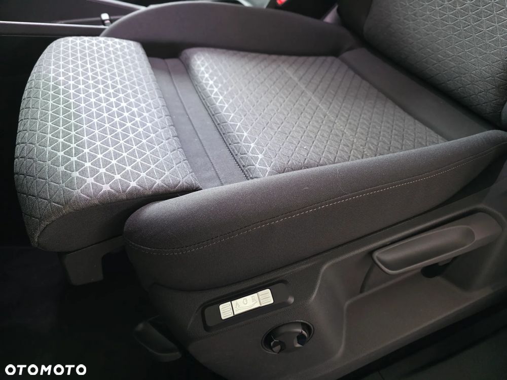 Ford Tourneo Connect Grand - 11