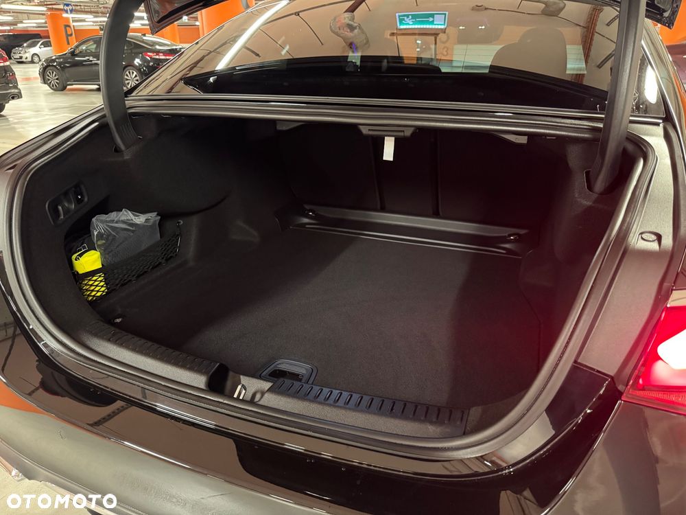 Mercedes-Benz Klasa E 220 d 4-Matic AMG - 30