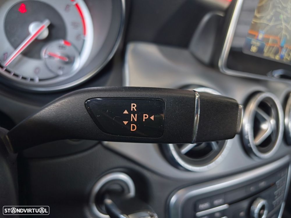 Mercedes-Benz CLA 200 - 19
