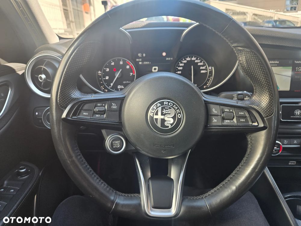 Alfa Romeo Giulia 2.0 Turbo Sprint - 25