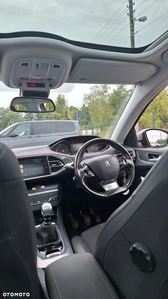 Peugeot 308 1.2 PureTech GPF Allure Pack S&S - 5