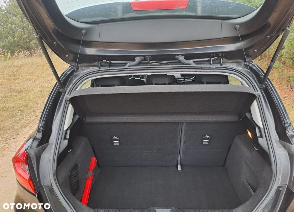 Ford Fiesta - 16