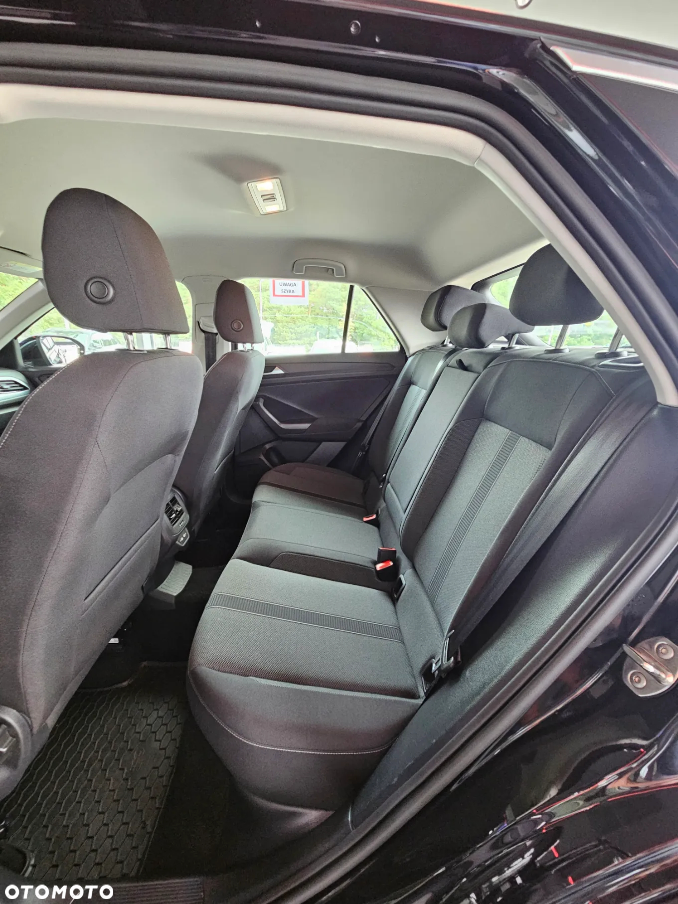 Volkswagen T-Roc - 24