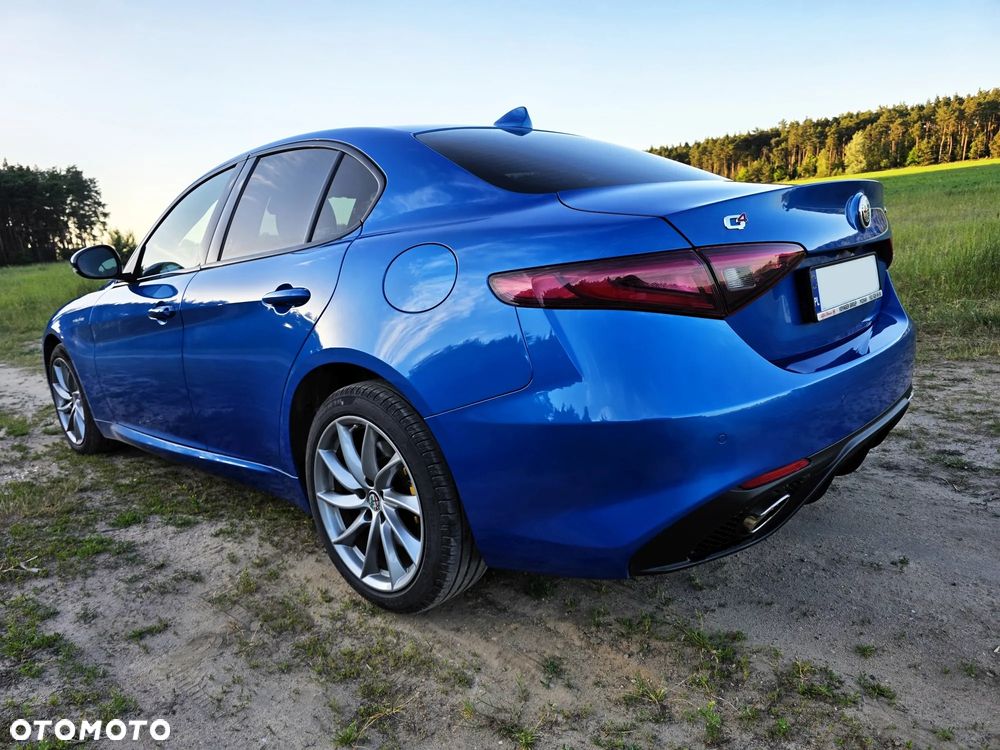 Alfa Romeo Giulia 2.0 Turbo Veloce Q4 - 11