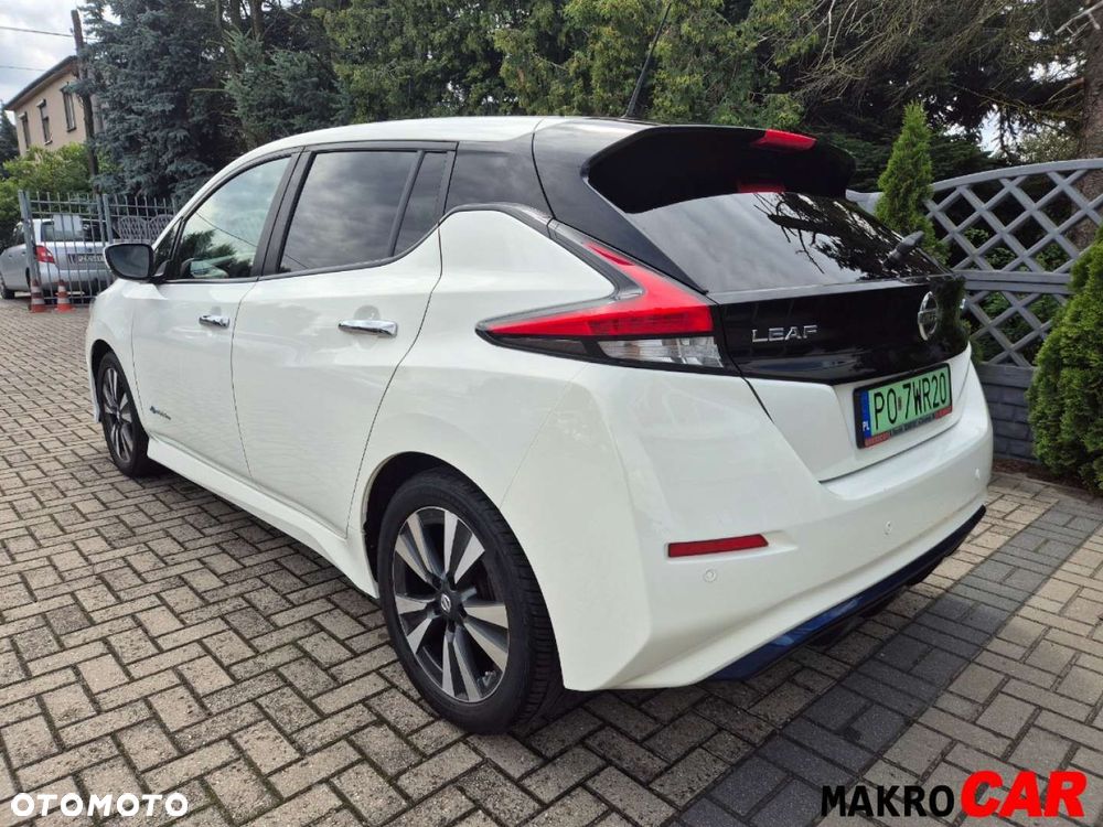 Nissan Leaf - 2