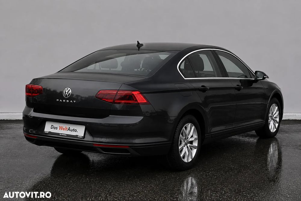 Volkswagen Passat 2.0 TDI DSG Comfortline - 4