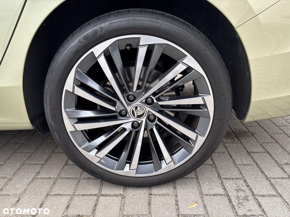 Skoda Superb 1.5 TSI L&K DSG - 18
